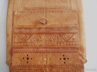 Kožená kabelka so strapcami - 7