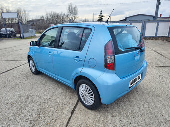 Daihatsu Sirion 1,3/67kW 4x4 - 7