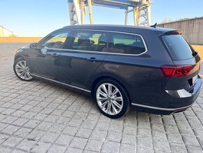 VW Passat Variant (Combi) 2.0 TDI, DSG, ELEGANCE, IQ Light - 7