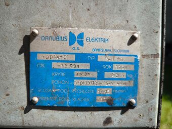 Zváračka Danubius Elektrik PP250 + podávač FWU 21 - 7