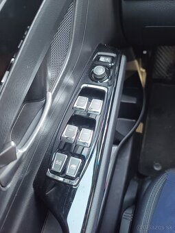 Predám Ssangyong korando 1.5 TGDi 4x4 automat - 7