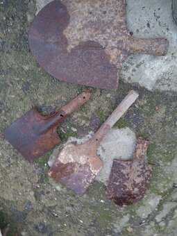 Staré vojenské lopatky - 7