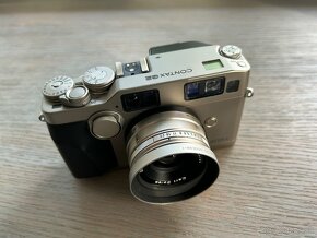 hľadáčikový fotoaparát Contax G2 + 3 objektívy a blesk - 7