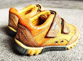 Chlapčenské kožené topánky značky Lasocki - 7