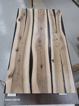Orechový epoxidový stôl - 7
