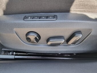 Škoda Superb Combi 2.0TDI Scout 4x4 DSG za 28.990 € s DPH - 7