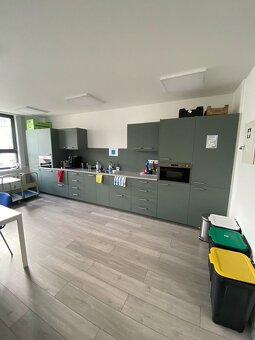 Novostavba kancelárskych priestorov na prenájom - ul. Úderní - 7