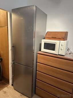 Chladnička s mrazničkou BOSCH kgv39ul30 - 7