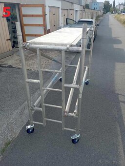 pojazdné hliníkové lešenie na prenájom - 7