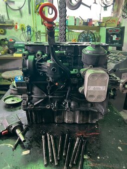 Rozpredám motor 1,6TDi 77kW CAYC - 7