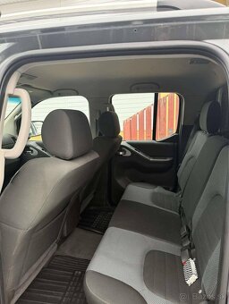 Predám Nissan Navara - 7