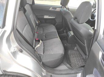 Subaru Forester 2.0 benzín -čítať celý inzerát - 7