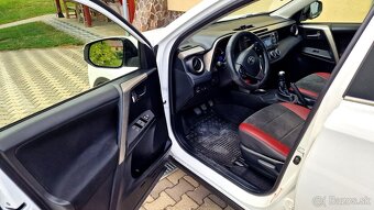 Toyota RAV4 2.0 D-4D 91 kW,4x4, 6-st.manuál, 2015,158 706 km - 7
