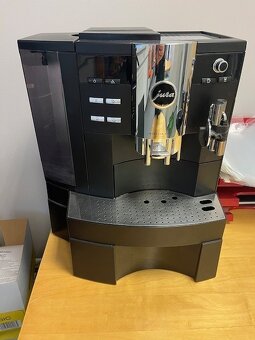 Nábytok zo školiacej učebne - 7