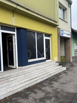 Obchodný priestor v ZH vhodný pre herňu, kaviareň, bar. - 7