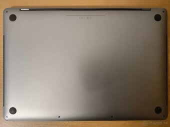 MacBook Pro 2017 15 | Core i7 • 16GB • SSD - 7