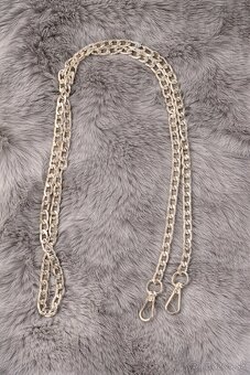 Vybijana kabelka Gaudi - 7