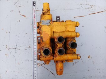 Hydraulický rozvádzač jednosekciový - 7