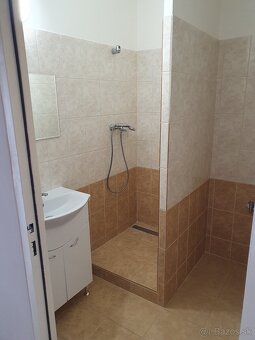 V Štúrove predam 3 izbový byt po modernizácii - 7