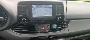 Hyundai i30 Family 1.4 Benzín - 7
