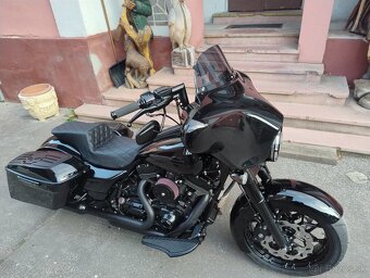 HARLEY DAVIDSON STREET GLIDE FLHX C USTOM SPECIAL - 7