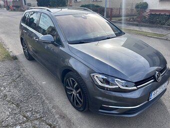 Volkswagen golf - 7