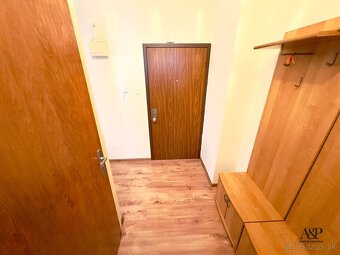 NA PREDAJ 3 IZB. BYT S BALKÓNOM, 78M2, CHEMICKÁ UL., BRATISL - 7