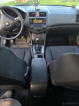 Honda Accord Tourer 2.0 benzín - 7