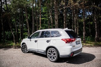 Mitsubishi Outlander 2.0 MIVEC 110kw LPG - 7