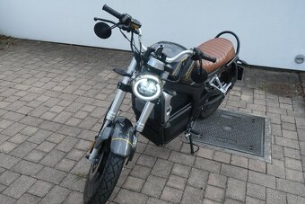 HORWIN CR6 je elektrická mestská motorka, ideálna pre pohodl - 7