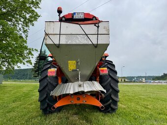 Kubota L2501 L12 s bezpečnostnou kabínou a príslušenstvom - 7