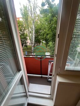 Krásny 2 izbový byt s balkónom v Nových Zámkoch. - 7