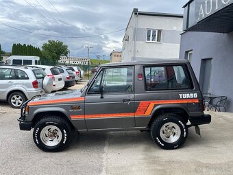 Mitsubishi Pajero 1 2.5 TD 73kW = Bez korozie, Dovoz IT = - 7