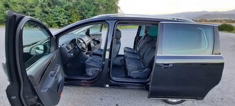 Volkswagen Sharan 2.0 TDI 4MOTION DSG - 7