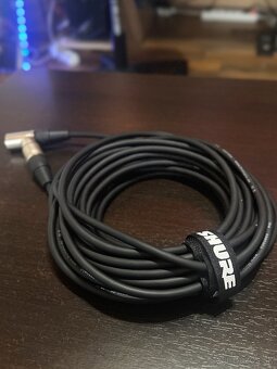 Shure SM7B - 7