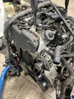 Predám kompletný motor 2.0TDi  - CLGC - AUDI - 7