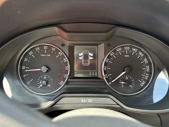 Škoda Octavia Combi 1.6 TDI 110k Ambition - 7