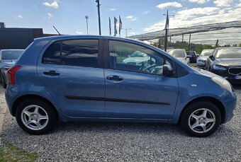 Toyota Yaris 1.0 VVT-I Base - 7