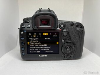 Canon 5D mark IV - shutter count 18 000 - 7
