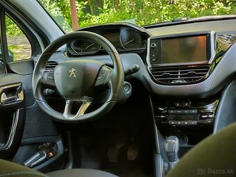 Peugeot 208 - 7