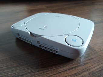 PlayStation One, PlayStation 1 Classic, PlayStation 2 Slim - 7