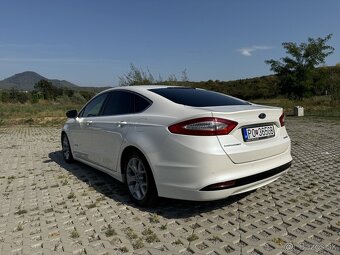 Ford Mondeo 2.0 Hybrid (benzín+elektro) Titanium odpočet DPH - 7