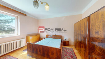 Na predaj starší rodinný dom s rozľahlým pozemkom Vydrany - 7