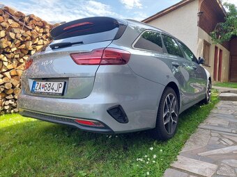 KIA Ceed SW 1,5 T-GDi 6M GOLD GOLD+ 2022 - 7