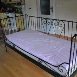 Ikea kovová posteľ - 7