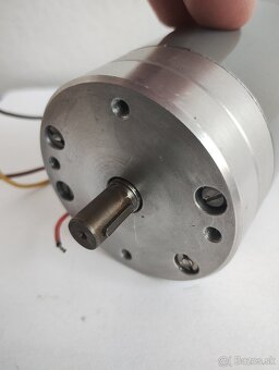 Prodám SS motorek K7A3 s převodovkou 45 otáček 24V MEZ - 7