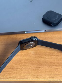 Apple Watch 10 42mm GPS MIDNIGHT - nové, rok záruka - 7