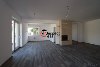 Veľkometrážny rodinný dom s dvojgarážou na kľúč - 7