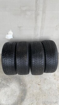 Pneumatiky 215/45 R17 zimné - 7