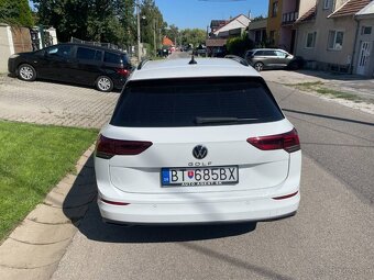 Volkswagen Golf 8 2.0 TDI - 7